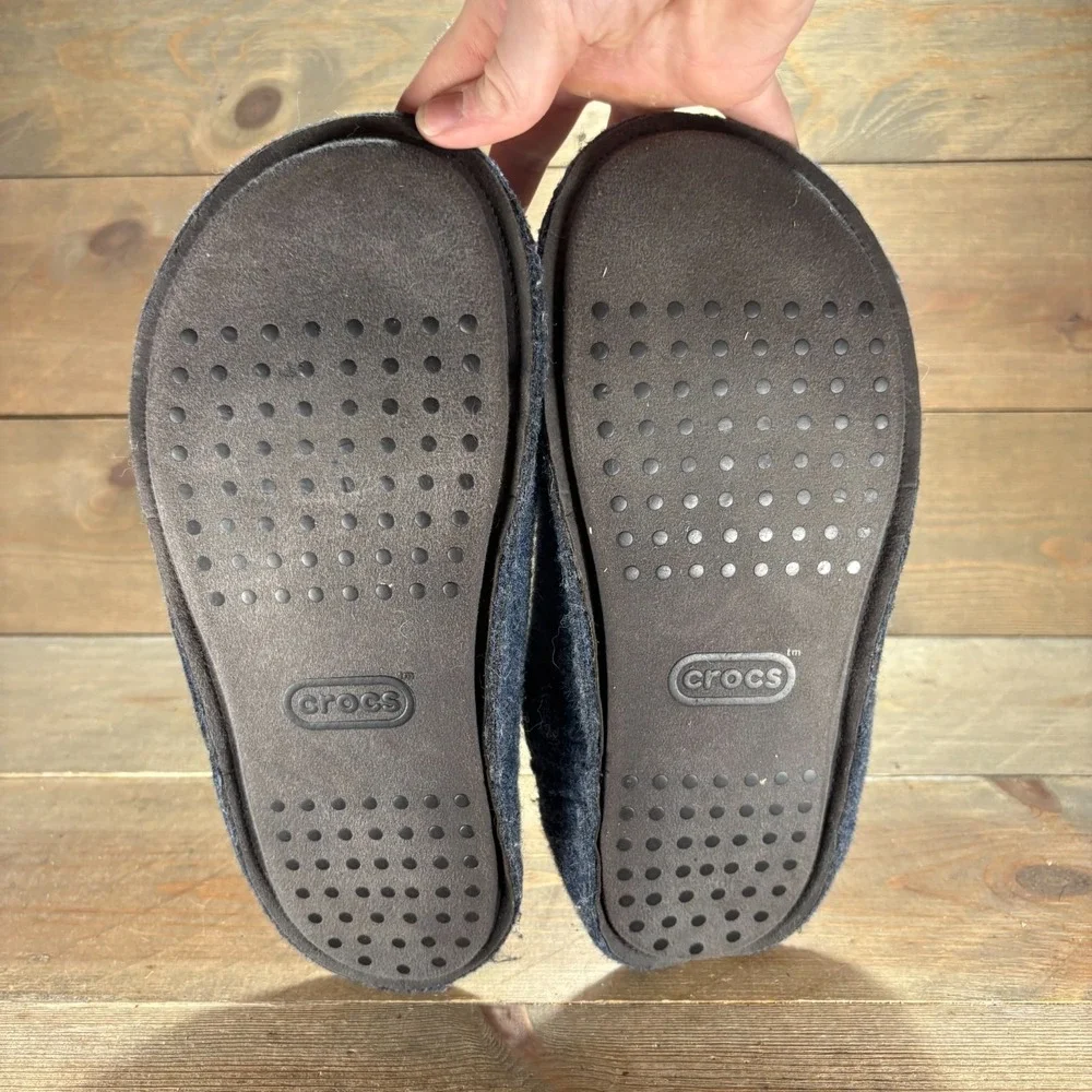 CROCS pre owned